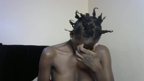 Snapshot of petite_lavi2 chatting on February 2025 02:40:01 PM petite_lavi2 online show from February 2025 02:40:01 PM