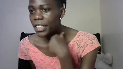 Snapshot of petite_lavi2 chatting on February 2025 02:04:01 AM petite_lavi2 online show from February 2025 02:04:01 AM