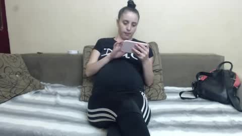 Snapshot of petite_red95 chatting on December 2024 05:55:02 PM cosmina online show from December 2024 05:55:02 PM