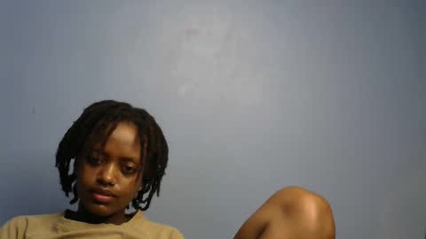 petite_star2 online show from February 2026 06:40:02 AM