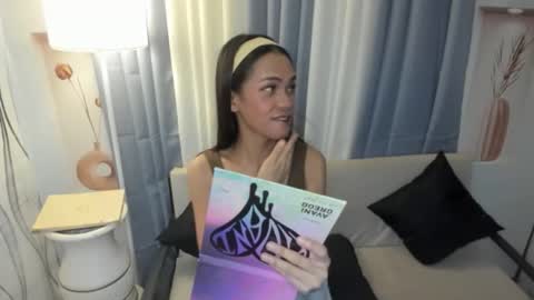 Aliyah online show from November 2025 02:05:01 PM