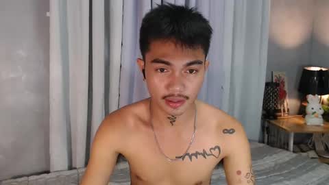 Snapshot of petiteasianx chatting on December 2024 05:52:02 AM Vrin online show from December 2024 05:52:02 AM