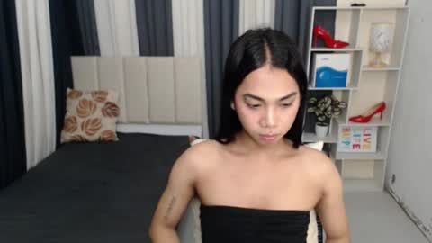 Yukie online show from November 2025 05:40:02 AM