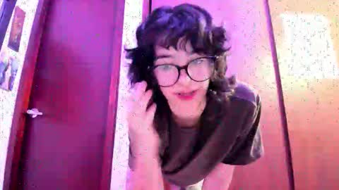 Snapshot of petitee_lunna chatting on October 2025 02:56:01 AM Lunna online show from October 2025 02:56:01 AM