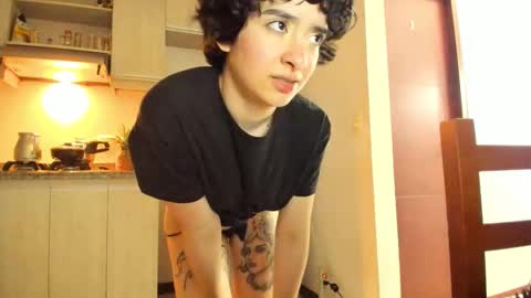 Lunna online show from March 2026 01:23:02 AM