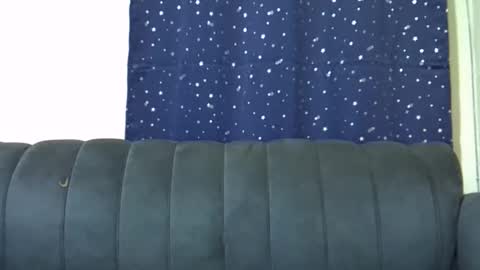 Snapshot of petitekittyy chatting on February 2026 03:37:02 PM Kitty online show from February 2026 03:37:02 PM