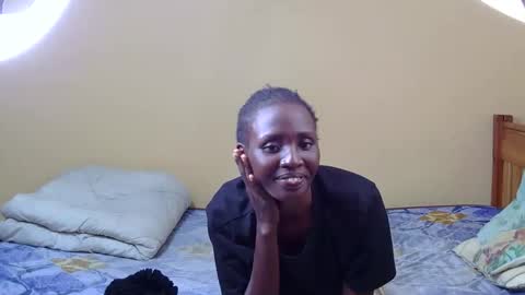 Snapshot of petitekittyy chatting on March 2026 07:43:02 PM Kitty online show from March 2026 07:43:02 PM