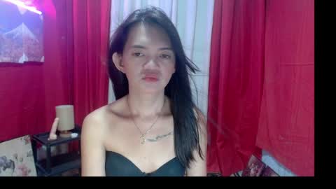 Snapshot of petitepinaycyrenets chatting on May 2026 01:57:16 AM TsDELICIOUSCum69 online show from May 2026 01:57:16 AM