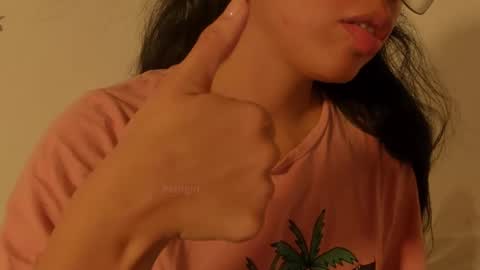 Snapshot of petitgirl_ chatting on February 2025 01:47:02 AM J A S S online show from February 2025 01:47:02 AM