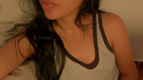 Snapshot of petitgirl_ chatting on March 2025 07:49:02 PM J A S S online show from March 2025 07:49:02 PM