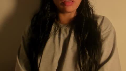 Snapshot of petitgirl_ chatting on September 2025 01:20:01 AM J A S S online show from September 2025 01:20:01 AM