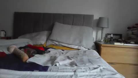 Snapshot of petrof82 chatting on October 2025 07:42:01 AM petrof82 online show from October 2025 07:42:01 AM