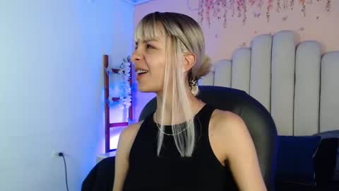 Peyton online show from September 2025 03:33:02 AM