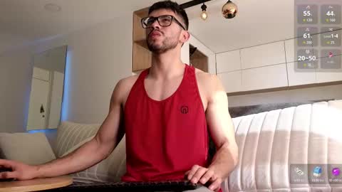 phantom_bigger1 online show from December 2025 01:26:01 PM