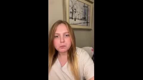 Snapshot of phatassblond chatting on January 2025 04:15:01 AM PhatAssBlond online show from January 2025 04:15:01 AM