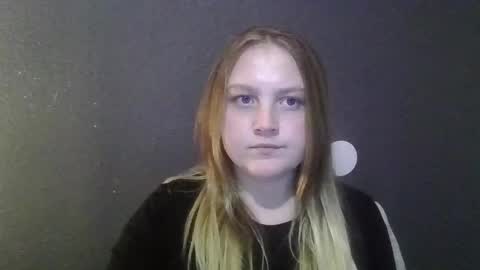 Snapshot of phatassblond chatting on March 2025 03:18:02 AM PhatAssBlond online show from March 2025 03:18:02 AM