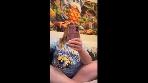 Snapshot of phatassblond chatting on October 2025 04:33:01 AM PhatAssBlond online show from October 2025 04:33:01 AM