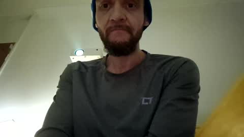 phil210283 online show from February 2025 04:58:01 PM