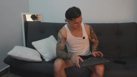 Snapshot of philip_dalton chatting on November 2025 08:11:01 PM Philip Dalton online show from November 2025 08:11:01 PM