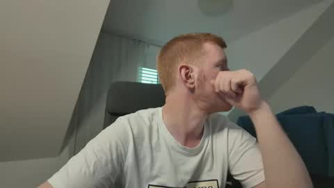 Snapshot of philiphurwell chatting on September 2025 04:28:02 PM Philip Hurwell online show from September 2025 04:28:02 PM