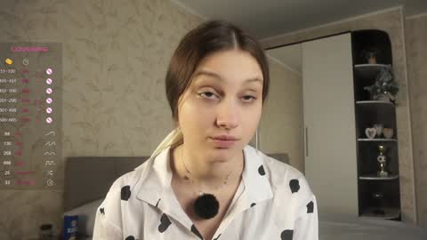 Snapshot of philippadelmore chatting on January 2025 02:04:02 AM Bella online show from January 2025 02:04:02 AM