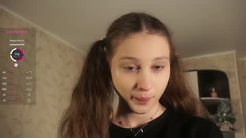 Snapshot of philippadelmore chatting on January 2025 07:51:01 PM Bella online show from January 2025 07:51:01 PM