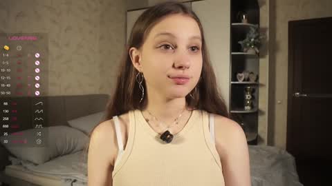 Snapshot of philippadelmore chatting on February 2025 02:19:01 AM Bella online show from February 2025 02:19:01 AM