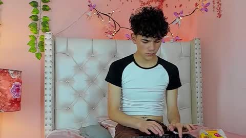 PHILLIP online show from February 2026 03:35:01 AM