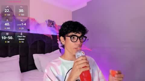 Phillip online show from October 2025 08:52:02 PM