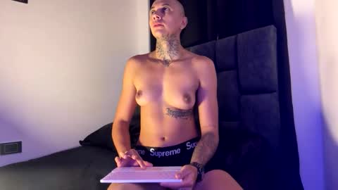 Snapshot of phillip_brownn chatting on October 2025 11:55:02 AM PHILLIP online show from October 2025 11:55:02 AM