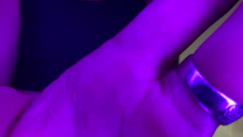 Snapshot of phillip_brownn chatting on November 2025 12:05:02 PM PHILLIP online show from November 2025 12:05:02 PM