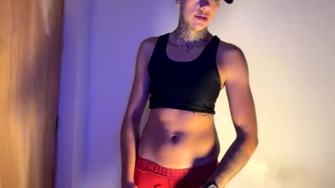 Snapshot of phillip_brownn chatting on November 2025 11:54:02 AM PHILLIP online show from November 2025 11:54:02 AM