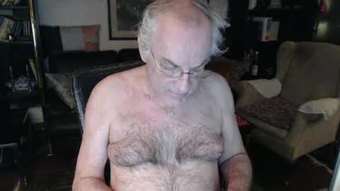 Snapshot of philoumis2 chatting on December 2024 09:53:02 PM Philippe online show from December 2024 09:53:02 PM