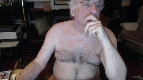 Snapshot of philoumis2 chatting on February 2025 10:43:02 PM Philippe online show from February 2025 10:43:02 PM