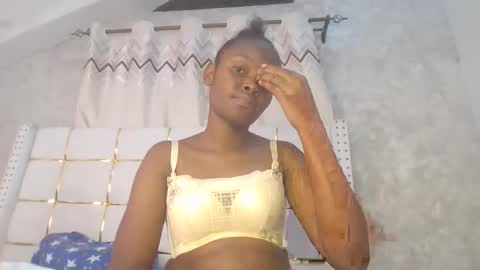 Snapshot of phoebe015 chatting on January 2026 09:02:02 PM phoebe online show from January 2026 09:02:02 PM