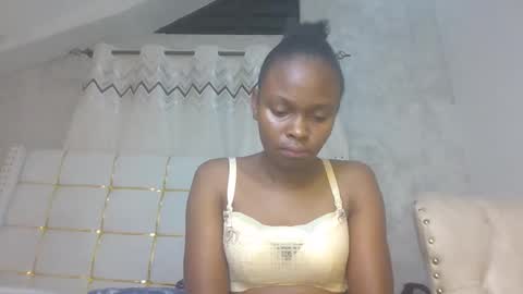 Snapshot of phoebe015 chatting on February 2026 08:35:01 PM phoebe online show from February 2026 08:35:01 PM