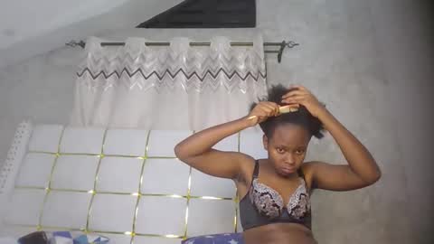 Snapshot of phoebe015 chatting on March 2026 06:54:01 PM phoebe online show from March 2026 06:54:01 PM