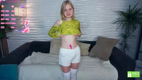 Snapshot of phyllisearney chatting on November 2025 04:35:01 AM Hann G. Jones online show from November 2025 04:35:01 AM