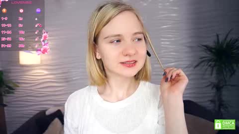 Snapshot of phyllisearney chatting on December 2025 04:06:01 AM Hann G. Jones online show from December 2025 04:06:01 AM