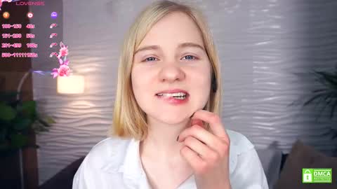 Snapshot of phyllisearney chatting on December 2025 04:09:01 AM Hann G. Jones online show from December 2025 04:09:01 AM