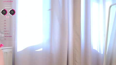 Snapshot of phyllisheart chatting on March 2025 11:37:02 AM Lora black and Lili blonde welcome you here online show from March 2025 11:37:02 AM