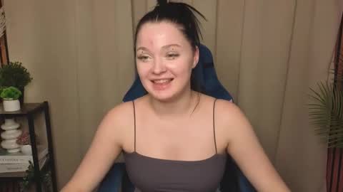 Snapshot of phyllisheart chatting on November 2025 05:46:02 PM Lora black and Lili blonde welcome you here online show from November 2025 05:46:02 PM