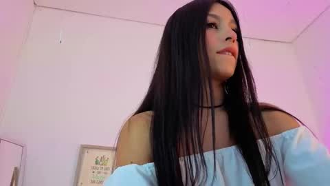 Liz online show from October 2025 08:09:02 PM