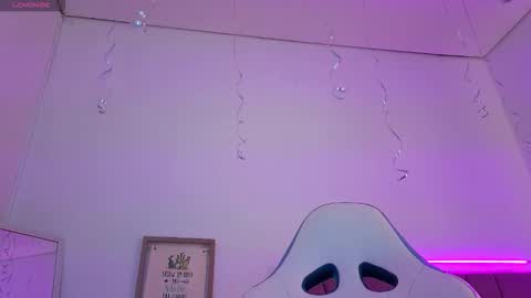 Liz online show from November 2025 08:51:01 PM