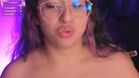 Snapshot of piafisher_ chatting on February 2025 05:08:01 AM PIA FISHER online show from February 2025 05:08:01 AM