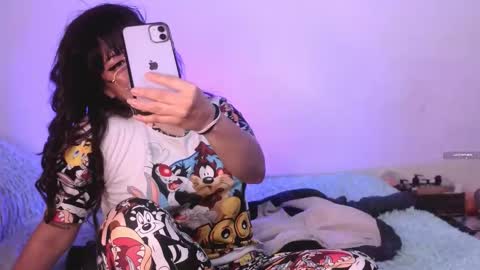 Snapshot of piafisher_ chatting on November 2025 02:02:01 AM PIA FISHER online show from November 2025 02:02:01 AM