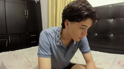 picaszomilos350 online show from January 2026 05:57:02 AM