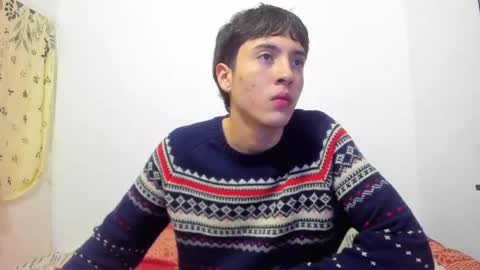 picaszomilos350 online show from April 2026 06:18:01 AM