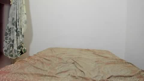 picaszomilos350 online show from April 2026 05:08:02 AM