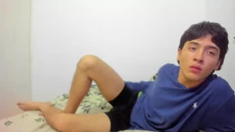 picaszomilos350 online show from April 2026 08:40:02 AM